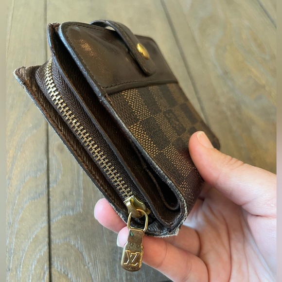 Louis Vuitton Damier ebene compact wallet - Picture 5 of 13
